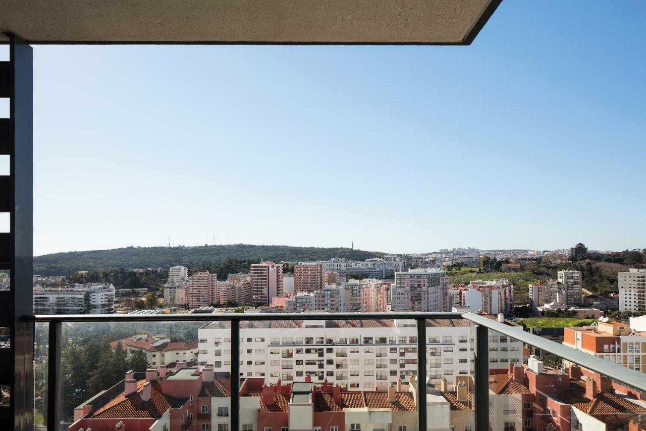 Skyscraper Riverview Lisbon With Indoor Pool Екстер'єр фото