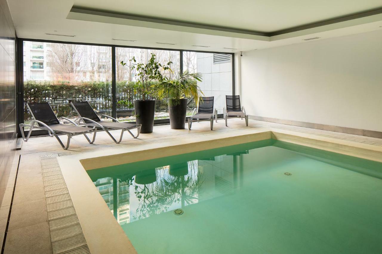 Skyscraper Riverview Lisbon With Indoor Pool Екстер'єр фото